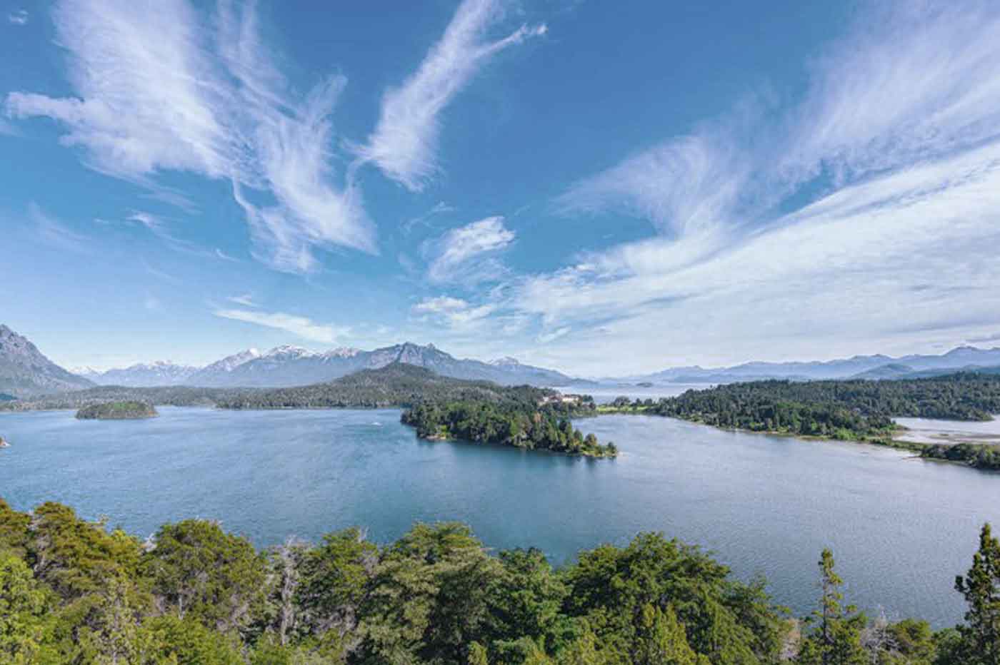 Crossing borders The Andean Lake Crossing, Argentina