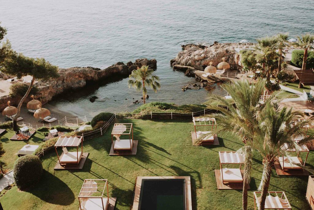 Hotel de Mar Gran Melia pool area