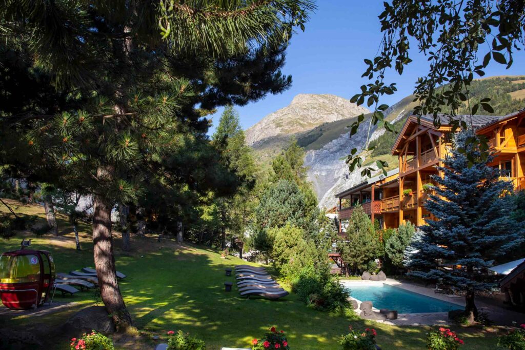 Exterior of Hôtel Chalet Mounier, Les Deux Alpes, France