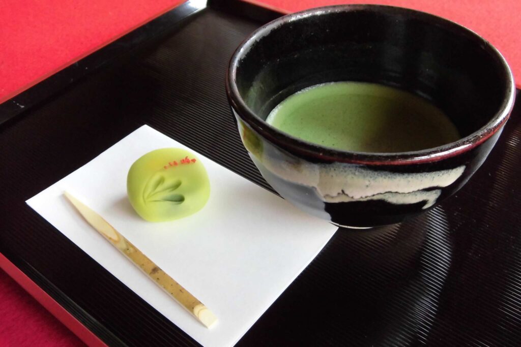 Matcha ritual at Hama-Rikyu-Tea-House