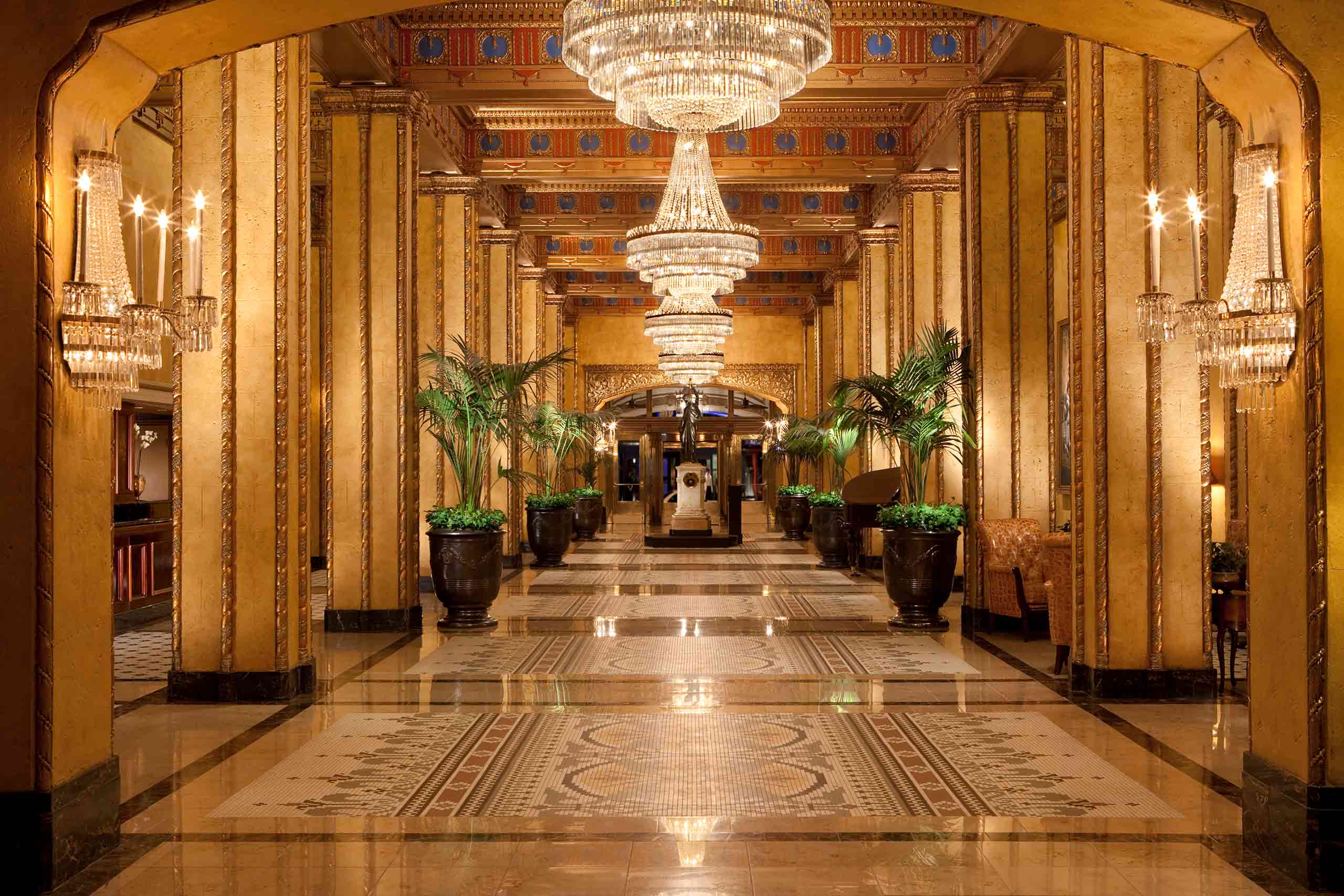 Lobby of the The Roosevelt New Orleans, A Waldorf Astoria Hotel, New Orleans, Louisiana, USA