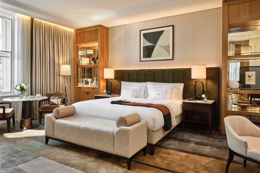 The Corinthia London Trafalgar Suite bedroom